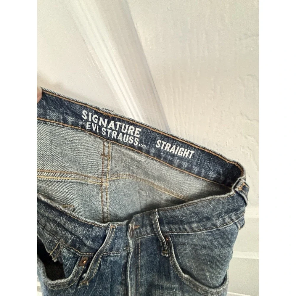 Signature Levi's Mens 30x30 Medium Blue Straight Denim Jeans‎ Mid Rise